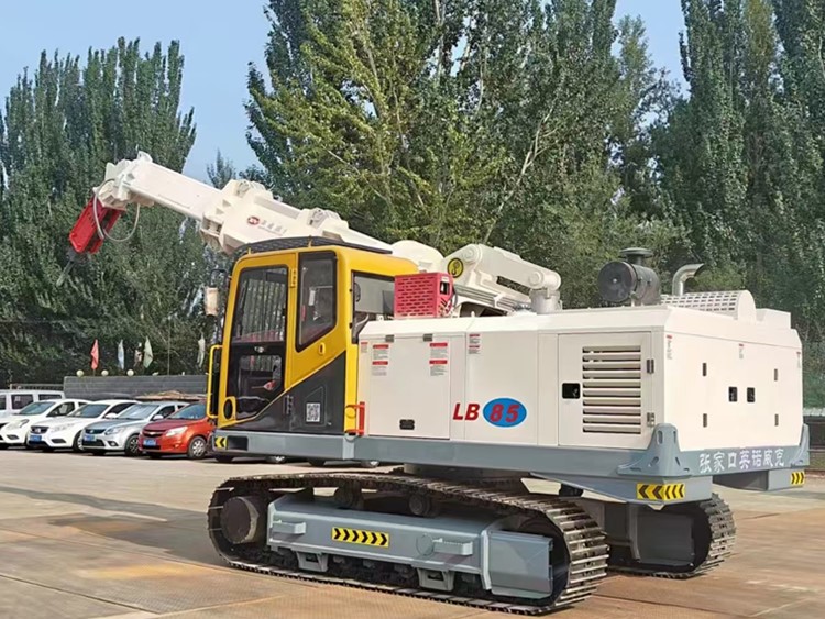 LB85 remote control ladle debricking machine